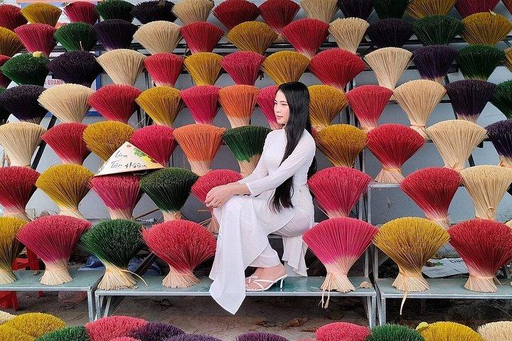 ハノイお香村陶器帽子作り列車通りとランチ