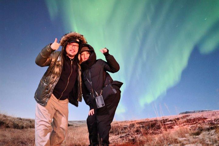 Visite d'une aurore boréale en Islande Expérience magique de nuit d'hiver