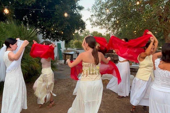 Lezione di danza pizzica con cena pugliese
