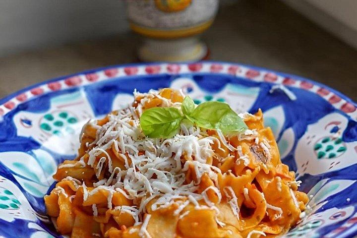 パレルモ：現地シェフとの料理体験（最低2名）