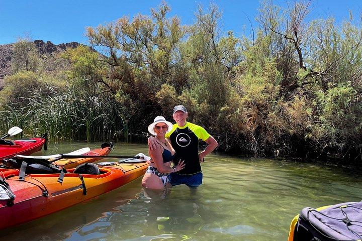 Selvkørende Emerald Cave Kayak tur i Black Canyon