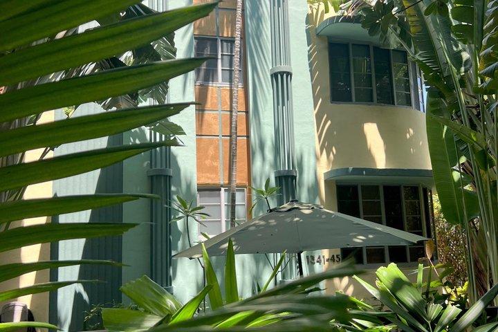 Visite Miami Beach de bicicleta e em francês.