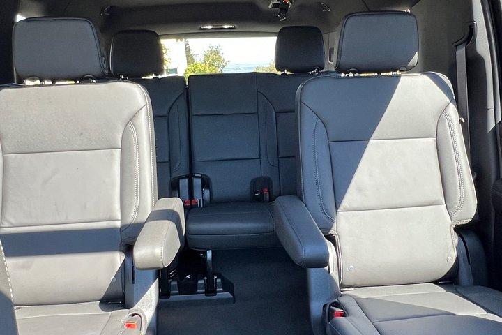 ナパまたはソノマワインツアーのプライベート6人乗りSUV