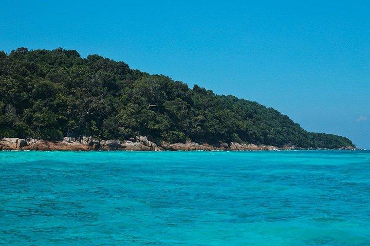ラチャ島とコーラル島スピードボート日帰りツアー