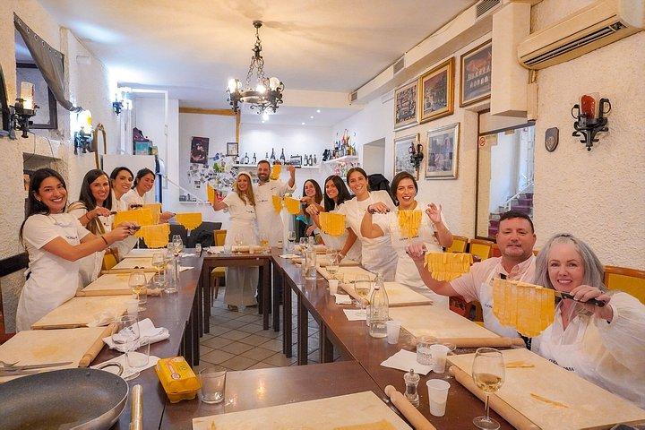 ワイン飲み放題付きプライベートパスタ＆ティラミス料理教室
