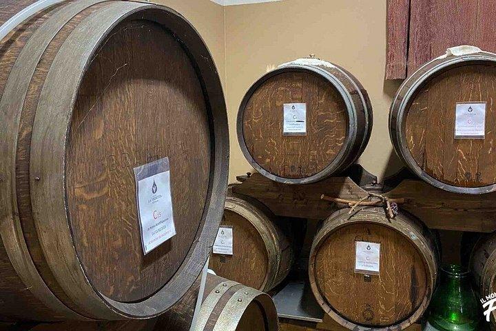 ガイド付きバルサミコ酢セラーツアーとモデナでのお食事（オプション）