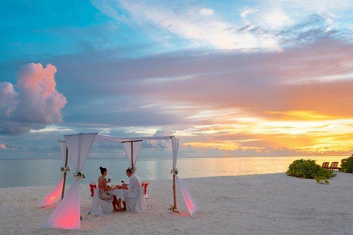 Jimbaran Romantisches Kerzenscheindinner am Strand