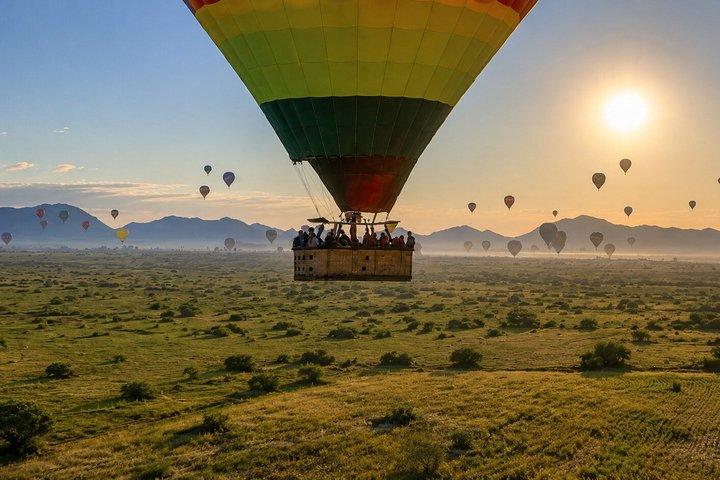 Vuelo en globo aerostático al amanecer en Marrakech - Casa bereber