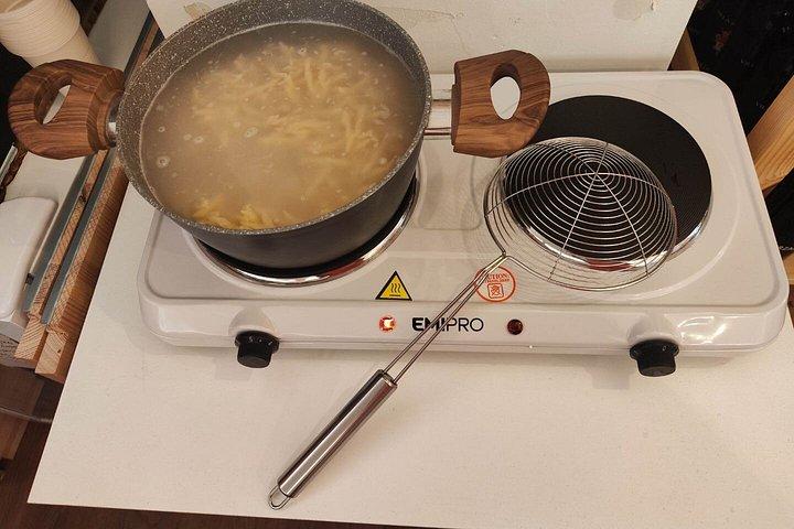ジェノヴァ手作りニョッキ＆ペストクラス（ワインテイスティング付き）