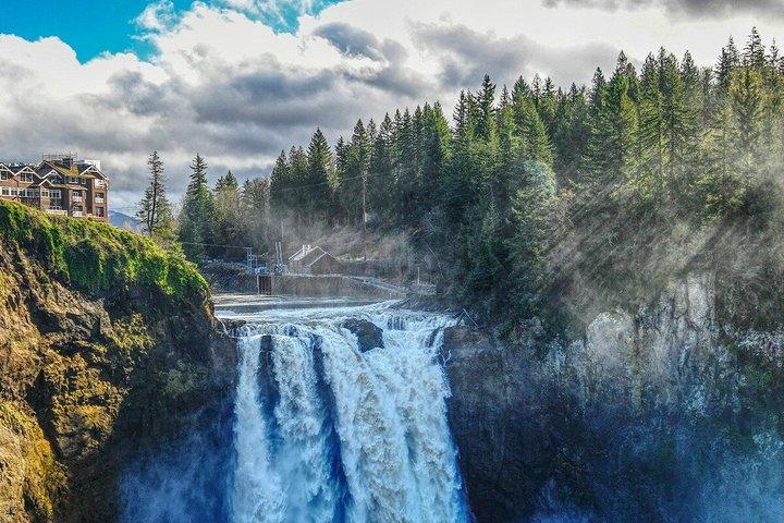 Private Snoqualmie Falls & Woodinville Wine Tour from Seattle