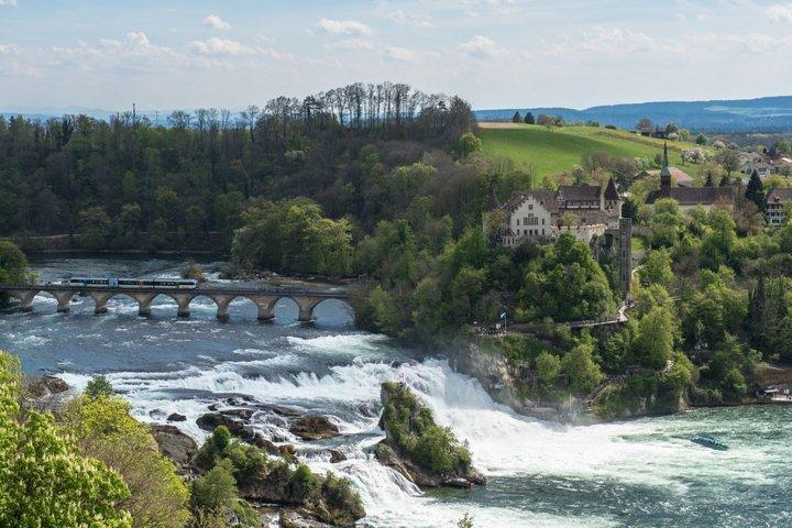 Udforsk Rhine Falls og City med Open Top Bus fra Zürich