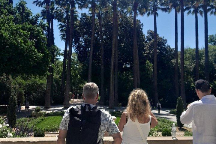Atenas a través de las edades Jardines del estadio panateneo y café local