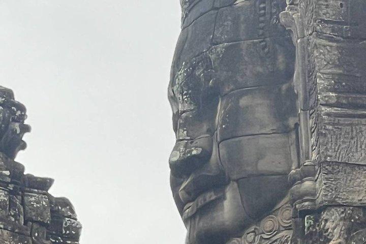 Erkunden Sie Angkor Tempel Tour mit privatem Fahrzeug & Reiseleiter