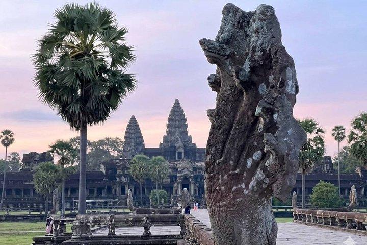 Angkor Sunrise Tour de meio dia com veículos privados e guia turístico