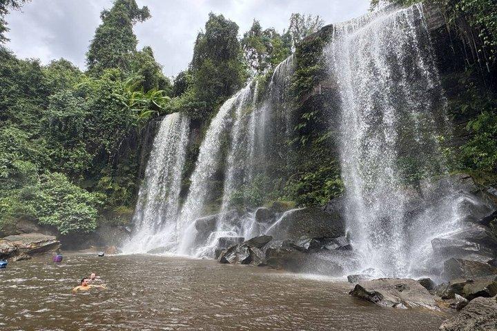 Kulen vandfald og 1000 Lingas med privat køretøj og tour guide