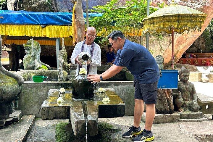 Kulen vandfald og 1000 Lingas med privat køretøj og tour guide