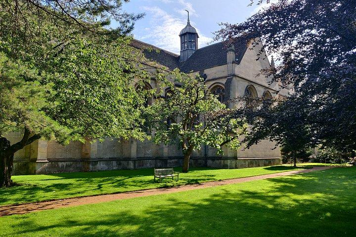 オックスフォード大学とフランス語で市内散策ツアー