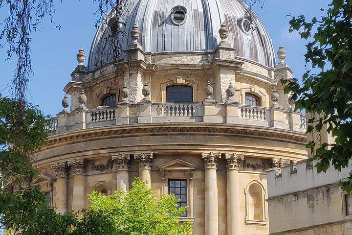 オックスフォード大学とフランス語で市内散策ツアー
