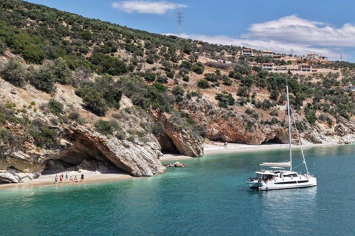 Crociera privata di lusso in catamarano di un'intera giornata nel Golfo Argolico