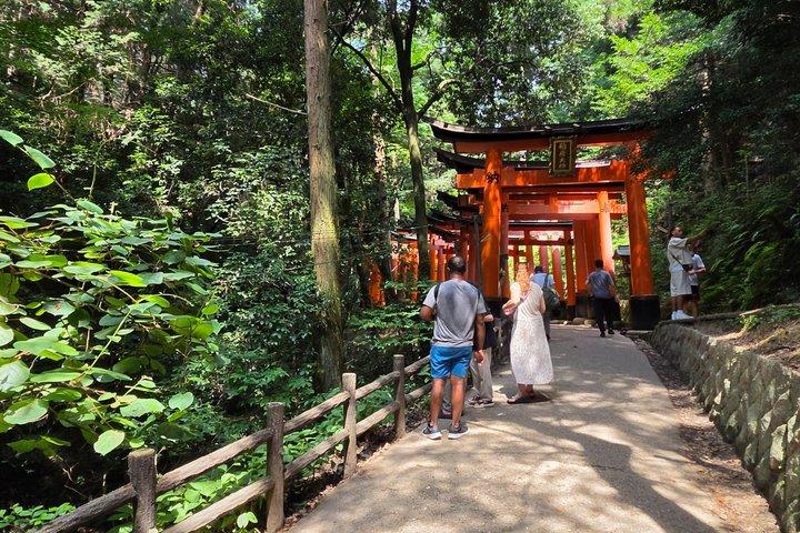 Kyoto : Fushimi Inari Schrein und Mount Inari Tour