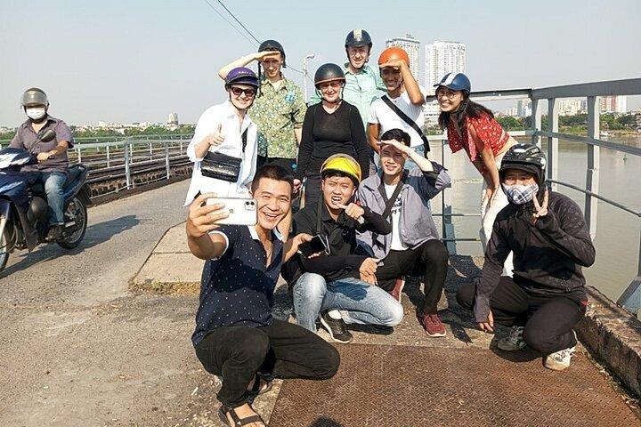 ハノイ市内＆田舎バイクプライベートツアー（現地ガイド付き）