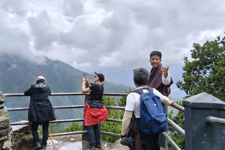 フォビジカ渓谷を巡るブータン7日間完全旅行