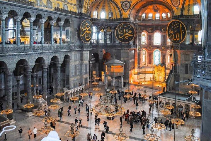 イスタンブール：旧市街セルフガイドオーディオツアー（現地割引あり）