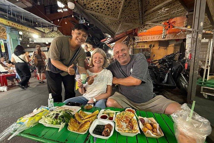 ホーチミンの夜のシクロによるプライベート屋台発見