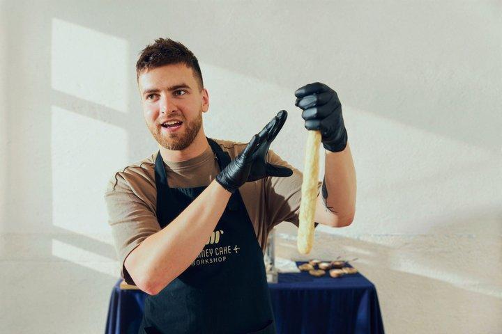 Budapest Traditional Chimney Cake Kurtoskalacs Workshop