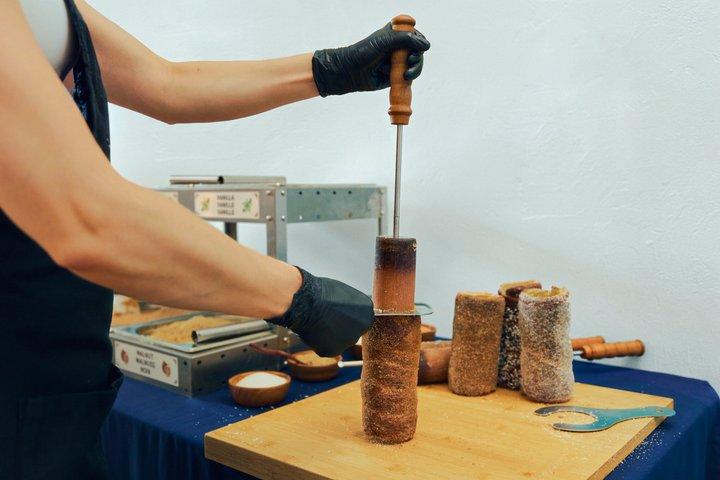 Budapest Traditional Chimney Cake Kurtoskalacs Workshop