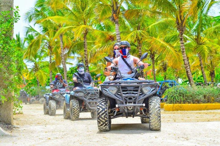 Tour met buggy of ATV van een halve dag naar Water Cave en Macao Beach