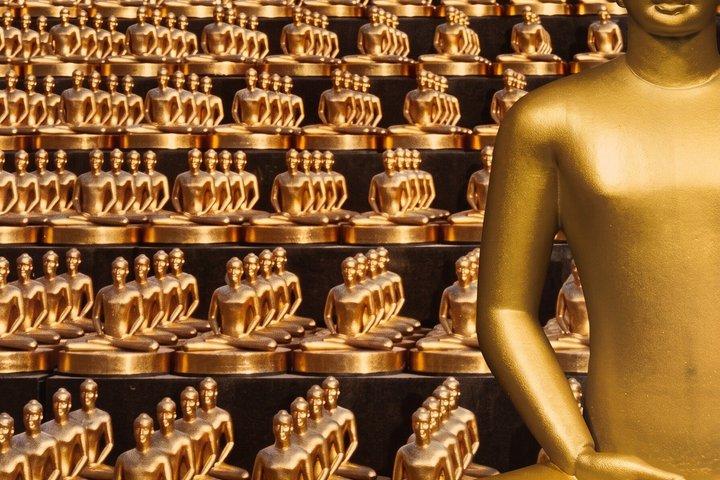 ドラゴンタワー、仏教寺院、水上マーケットグループツアーパタヤ