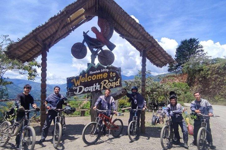 Death Road Biking Bolivia Full day BIke Tour from La Paz