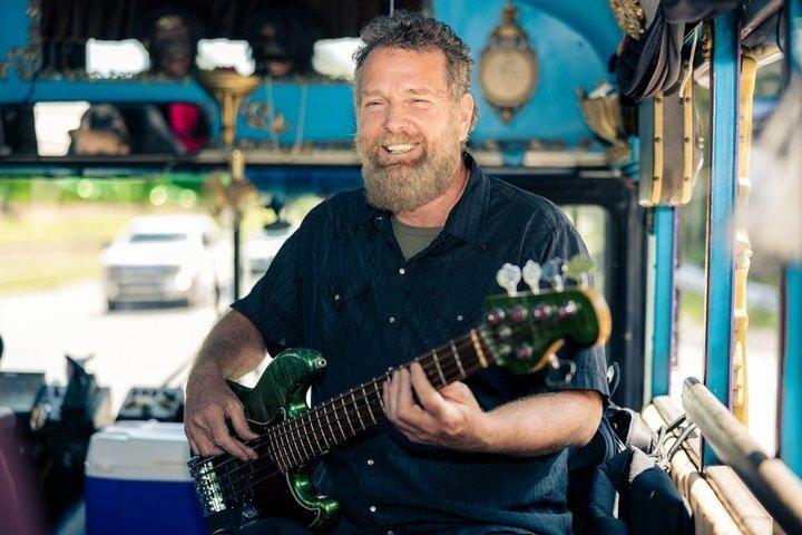 アッシュビル・ライブミュージック・バスツアーとブルワリー立ち寄り