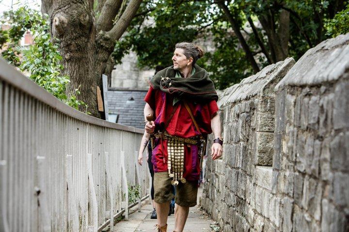 Den ursprungliga romerska vandringen : privat guidad tur i York