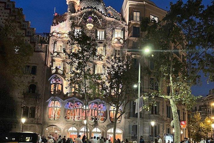 夜のバルセロナプライベート観光