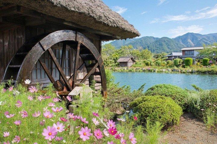 Mount Fuji Private Tour with English Speaking Guide