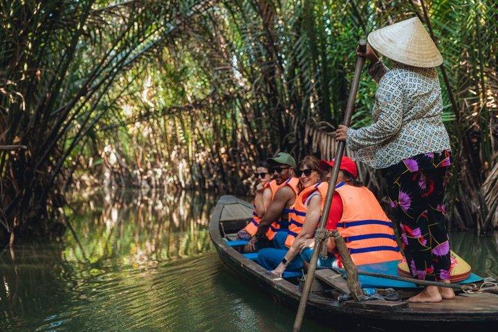 Dagstur till Mekong Delta : Båtar, mat och byliv