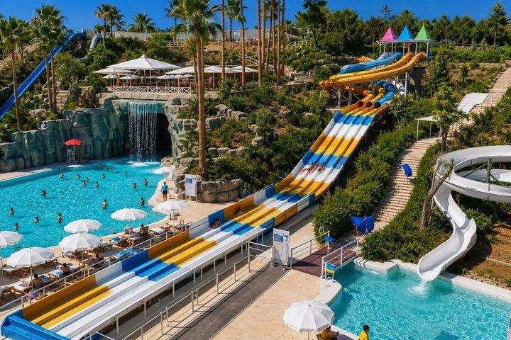 Billet Waterhill Aquapark avec déjeuner et boissons à volonté