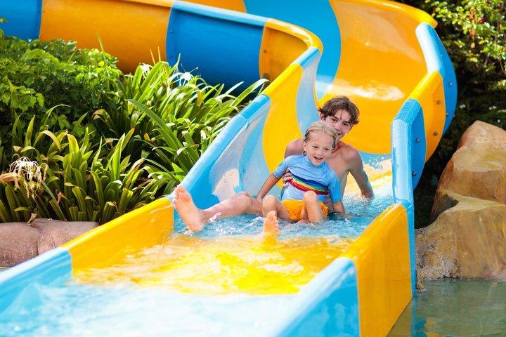 Billet Waterhill Aquapark avec déjeuner et boissons à volonté