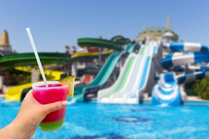 Billet Waterhill Aquapark avec déjeuner et boissons à volonté