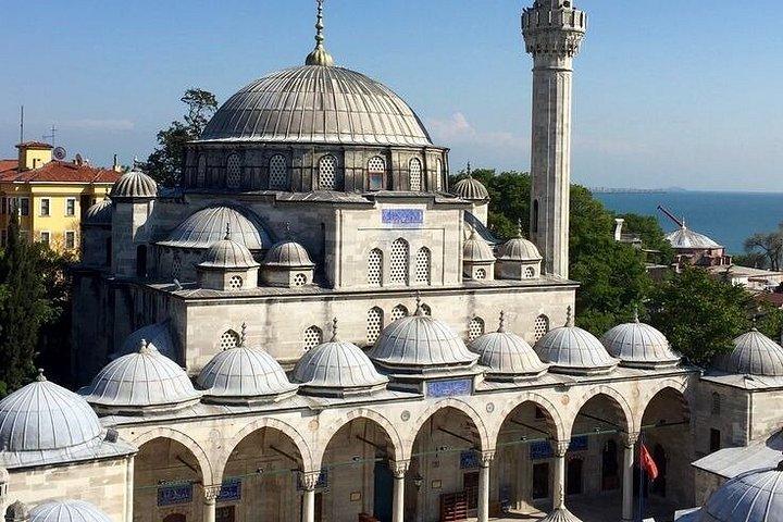 Istanbul Customizable Expert Guided Tour With Syriac Wine Tasting