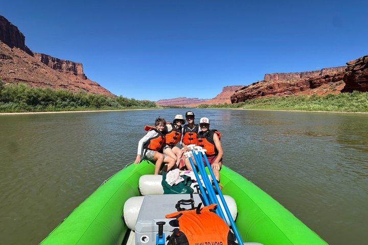 Moab Half-Day Morning Rafting – Colorado River and Fisher Towers