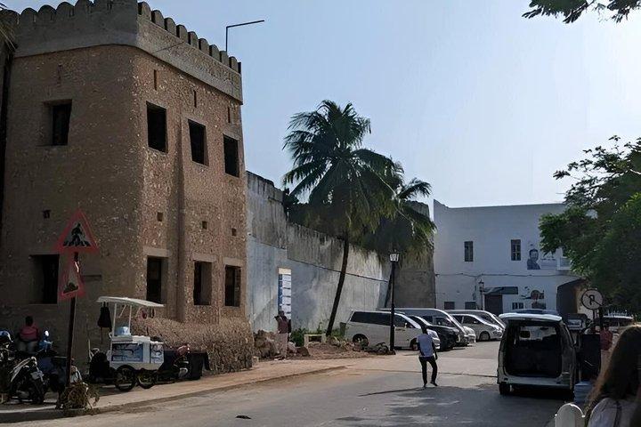 Eine private Ganztagestour nach Stone Town und zur Gewürzfarm