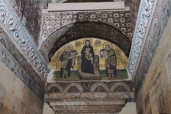 Istanbul Customizable Expert Guided Tour With Syriac Wine Tasting