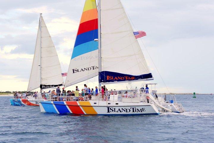 Shell Island Snorkel- en dolfijncatamarancruise met eilandtijd