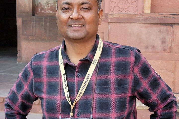 Agra Private Tour Guide Service with Car