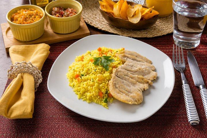 Tour Privado por Cusco con Almuerzo Tradicional Peruano