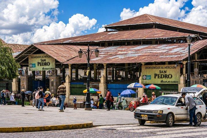 Tour Privado por Cusco con Almuerzo Tradicional Peruano