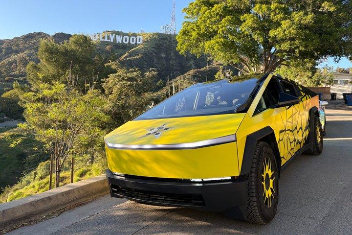 50-minütige Fahrt : Hollywood im Cybertruck erkunden